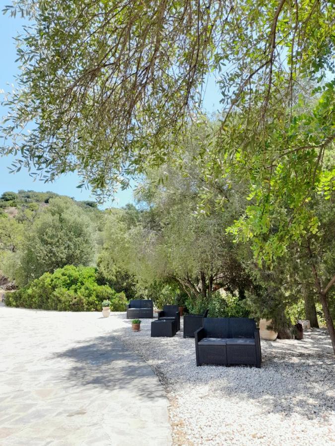 Agriturismo Palas De Serra Country Resort Onifai 외부 사진