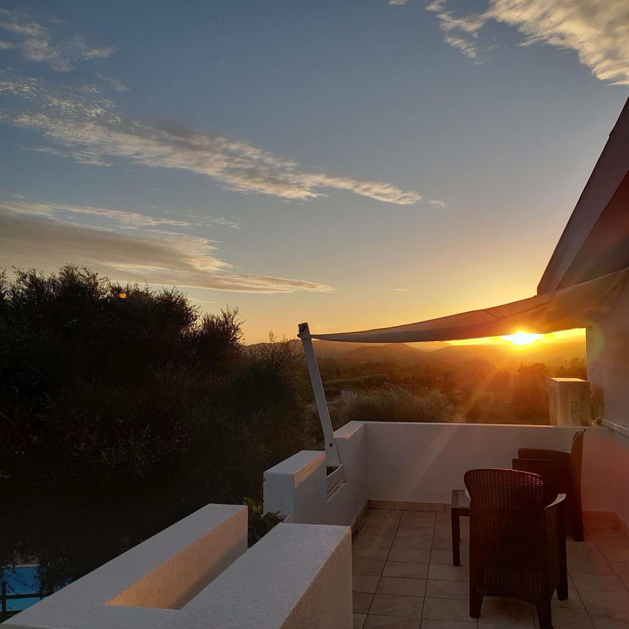 Agriturismo Palas De Serra Country Resort Onifai 외부 사진
