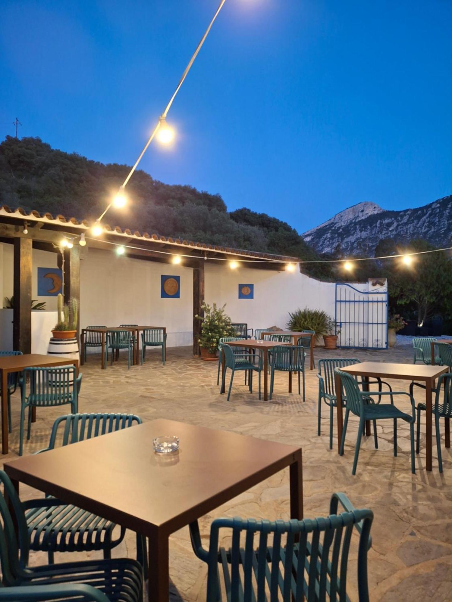 Agriturismo Palas De Serra Country Resort Onifai 외부 사진